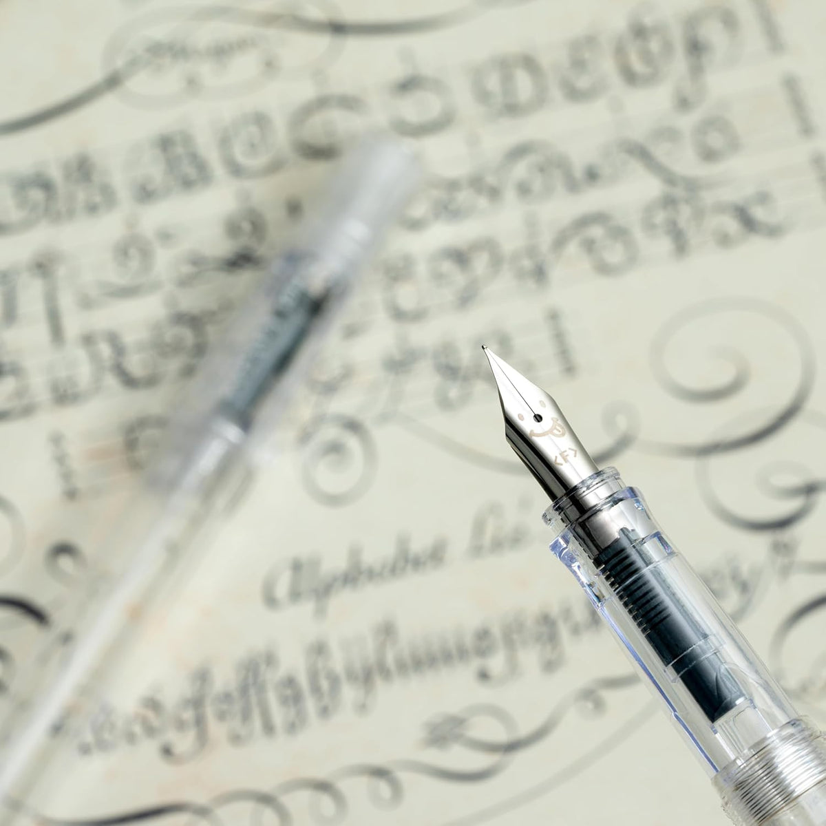 PILOT Kakuno Fountain Pen, Clear Barrel, Medium Nib 0.5mm